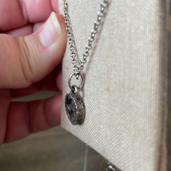 Gucci Interlocking Pendant Necklace NWOT - Picture 7 of 11